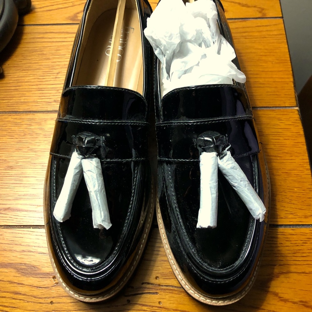 NEW Franco Sardo Carolynn Lug Sole Loafers 9.5 Black
